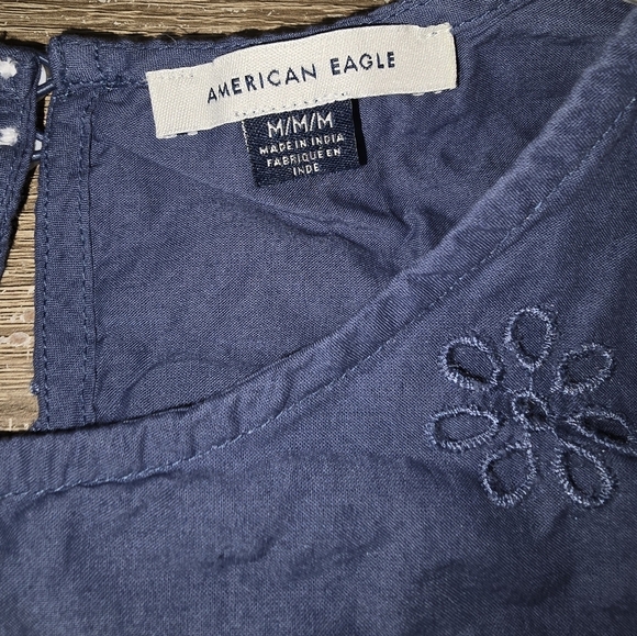 American Eagle AE Cotton Floral Eyelit Embroidered Cropped Top Blue Size M - Picture 6 of 10